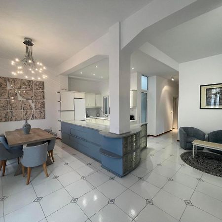 Dr. J. Spon Apartment Nafpaktos エクステリア 写真