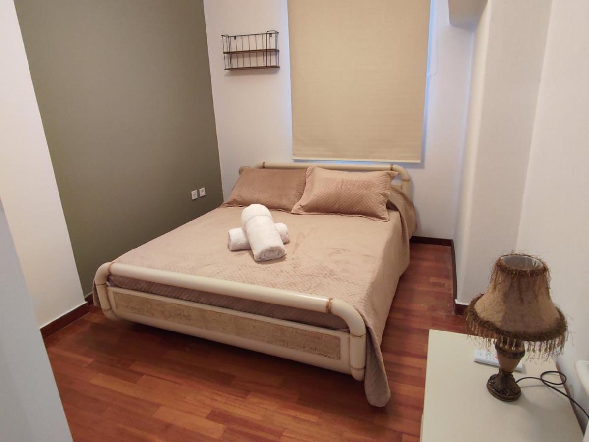 Dr. J. Spon Apartment Nafpaktos エクステリア 写真
